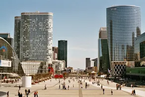 Joli Appartement Paris La Defense - Image 3