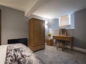Southernhay Boutique Apartment - Image 3