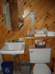 Wiscasset Woods Lodge - Image 5