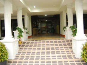 Seri 47 Residence - Image 4