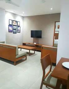 AP Suite Apartment - Image 4