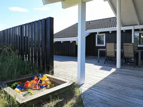 Expansive Holiday Home at Hirtshals With Private Pool - Image 3