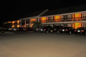 Newbury Inn - Image 4