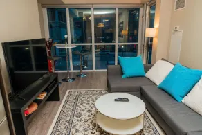 Sarkar Suites - CN Tower Rogers Centre - Image 5