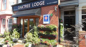 Oaktree Lodge - Image 4