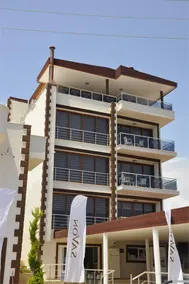 Saon Boutique Hotel - Image 4