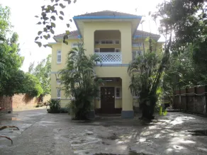 Golden Guest Inn - Image 4