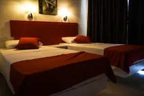 Reno's Guest House - Image 5