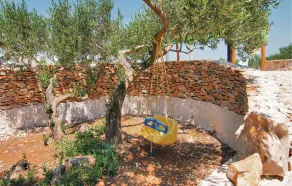 Awesome Home in Povlja With 2 Bedrooms, Outdoor Swimming Pool and Heated Swimming Pool - Image 3