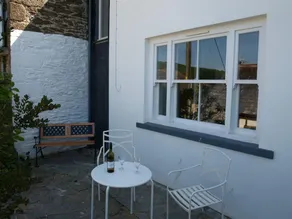 Cozy Holiday Home Near Beach in Polruan Great Britain - Image 2