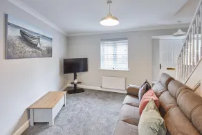 Host Stay Aynsley Mews - Image 2