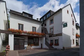 Schütz - Image 3