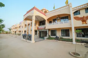 OYO 37826 Rajmahal Khindsi Resort - Image 3