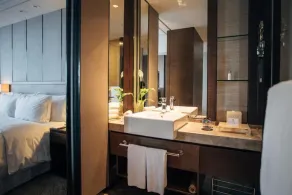 The Qube Hotel Xinqiao Shanghai - Image 4