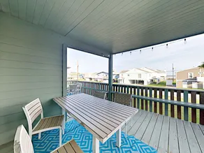 3br W/ Ocean-view Deck - Near Beach 3 Bedroom Home - Image 2