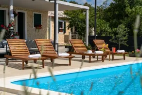 Pax - With Pool - H - Image 2