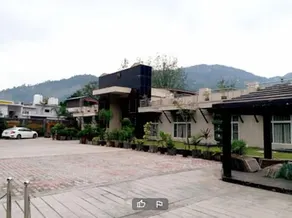 Neelum View Hotel - Image 4
