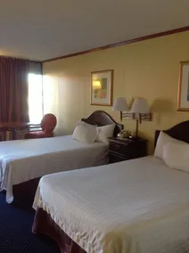 Astoria Hotel West - Image 4