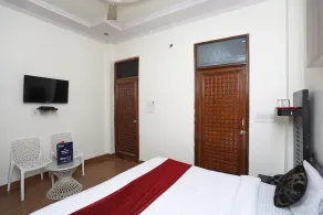 The Castle By OYO Rooms - Image 2