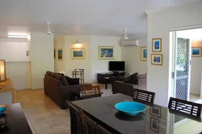 The Port Douglas Queenslander - Image 2