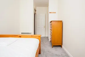 Home In The Historic Centre - Image 2