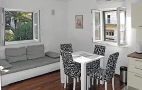 Awesome Apartment in Sutivan With 2 Bedrooms and Wifi - Image 2