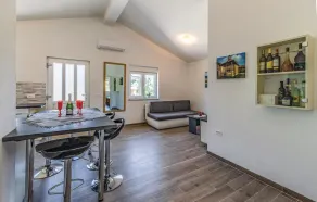 Amazing Home in Jasenovica With Wifi, Outdoor Swimming Pool and 4 Bedrooms - Image 5