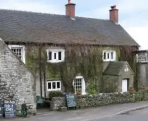 Lovely 4 bed House Sleeping 8 Near Ashbourne - Image 5