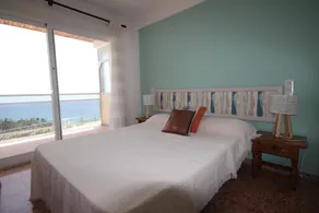 Apartment El Portet - Image 2