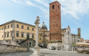 Stunning Home in Pietrasanta With Wifi, 3 Bedrooms and Outdoor Swimming Pool - Image 3