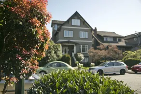 Alma Beach Manor - Image 2