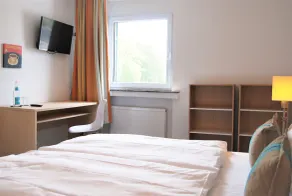 SMARTY Airport Cologne Hotel - KONTAKTLOSER SELF CHECK-IN - Image 3