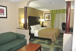 Quality Inn & Suites Arnold - Image 5