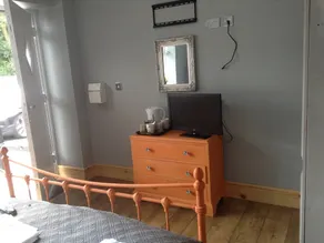 Roos Rooms - Image 2