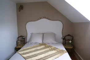 Aux Fenêtres Du Château - Image 4