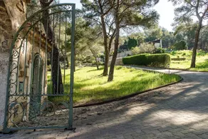 Villa With 3 Bedrooms in Septèmes-les-vallons, With Wonderful Mountain View, Private Pool, Enclosed Garden - 18 km From the Beach - Image 3