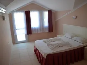 Green Valley Apartments - Image 2