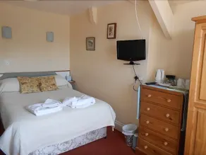 Overstream Guest House - Image 5
