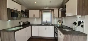 Home from Home caravan in Lowestoft - Image 4