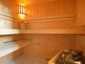 Alluring Cottage in Waimes Robertville With Sauna - Image 3