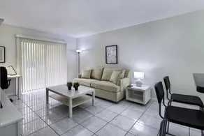 Miami Airport Villas - Image 4