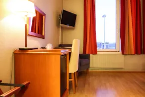 Horten Budget Hotel - Image 2