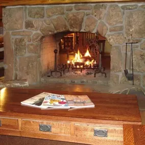 Alps Boulder Canyon Inn - Image 3