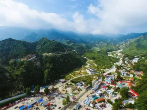 Yijie Holiday Hotel Laiyuan Baishishan - Image 4