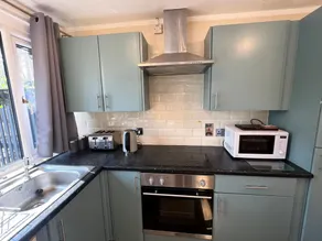 Cosy 2BD Chalet St Ives Holiday Village - Image 3
