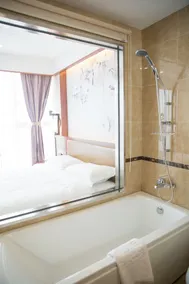 Beijing Palace Hotel - Image 2