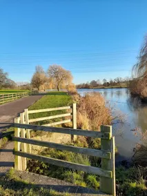Charming Wentworth Lodge With Countryside Views - Image 4