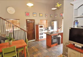 Bwelani Guest House - Image 5