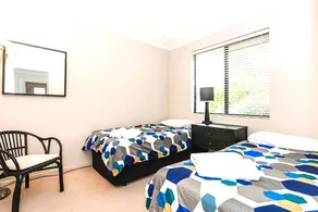 Coode Street Townhouse - Image 2