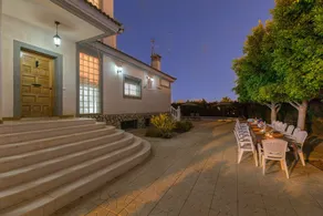 Fidalsa Villa Grand White House - Image 4